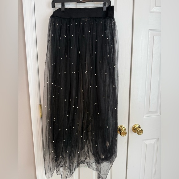 Hot & Delicious Black Maxi Skirt with Pearl Details - Picture 2 of 4